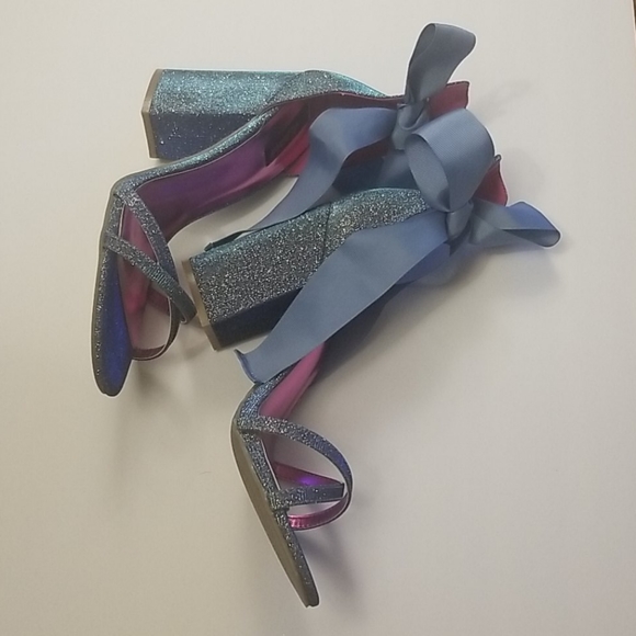 Gretel Glitter Blue - Picture 2 of 6